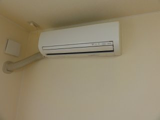 アルシオーネ　弐番館の設備|エアコン