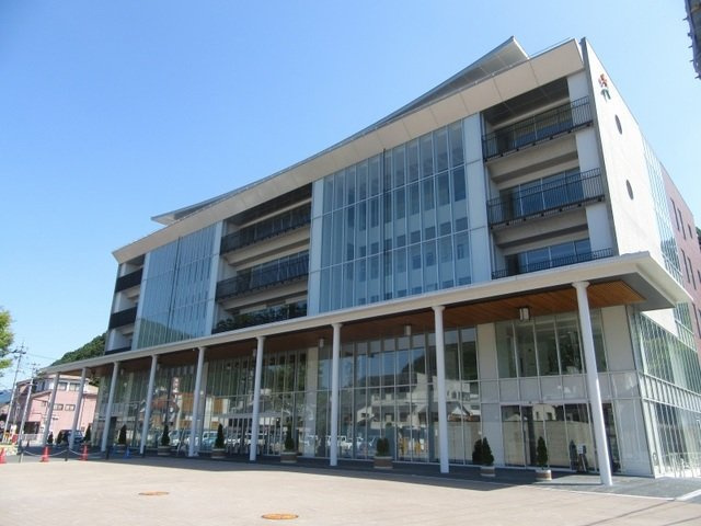 ホワイト　ピジョンの周辺|朝来市役所様まで950m