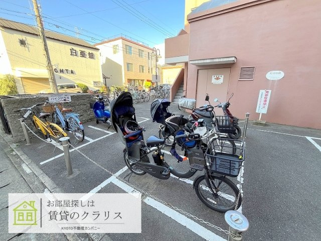 京都市西京区桂南巽町の賃貸マンション