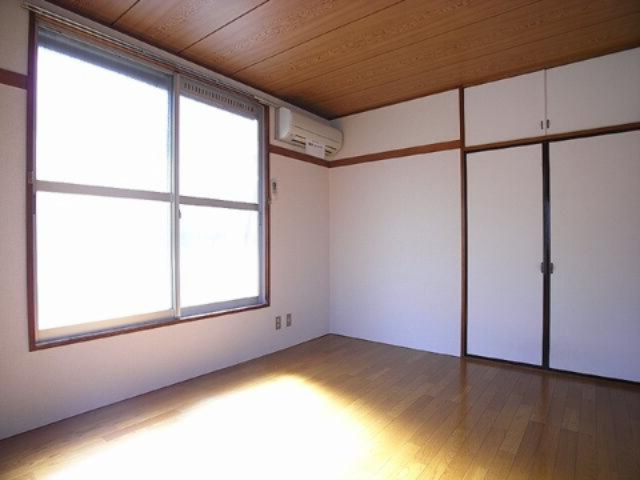 【寝室】