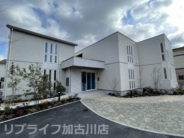 宝殿ハイツ峰の外観
