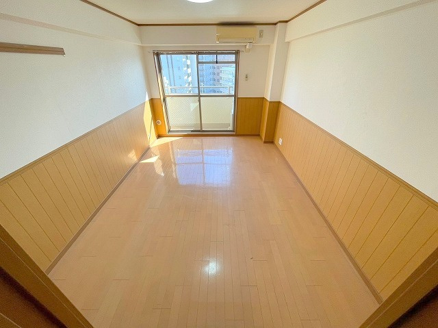 ヒルズ小松の寝室