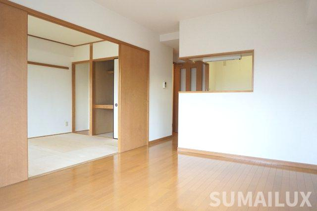 熊本市東区下南部１丁目の賃貸マンションの居間・リビング