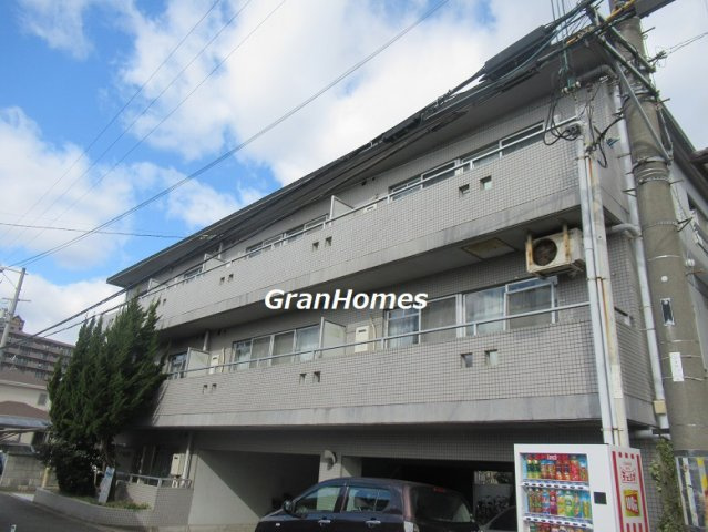 アシューレ加古川の外観