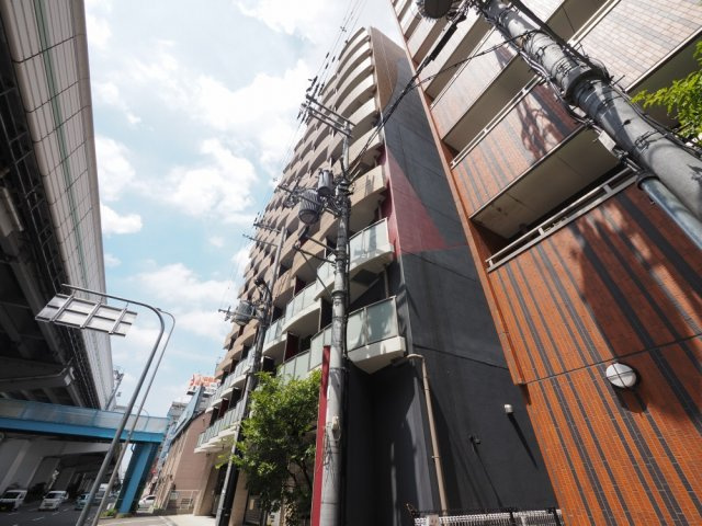 TLRレジデンス高井田の外観
