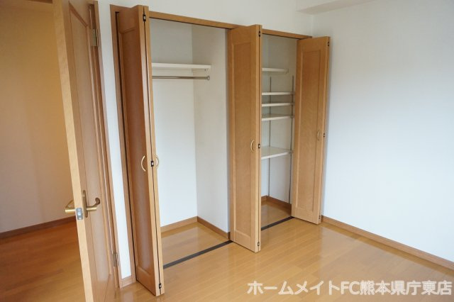 熊本市東区下南部１丁目の賃貸マンションの収納