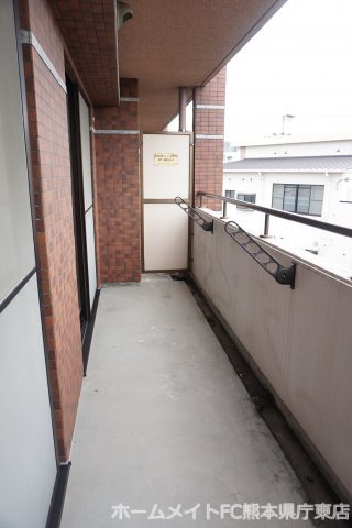 熊本市東区下南部１丁目の賃貸マンションのバルコニー
