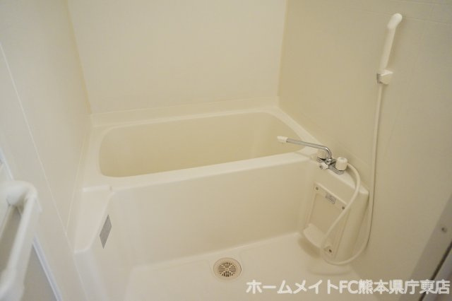 熊本市東区下南部１丁目の賃貸マンションの浴室
