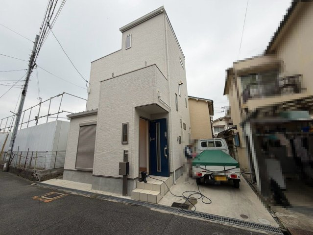 阿弥　中古戸建の外観|ゆとりのある洗面所ですよ！家族そろって身支度出来ますね！