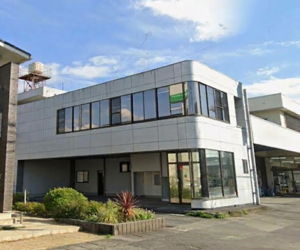 アドビッグ沼津支社事務所ビルの外観