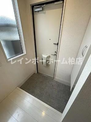 仲介手数料（賃料の1.10ヵ月）の50％OFF対象物件！の玄関|シューズボックスがあります