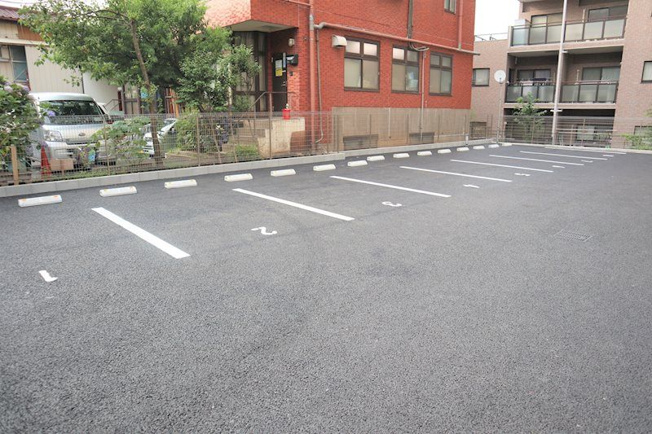 【駐車場】