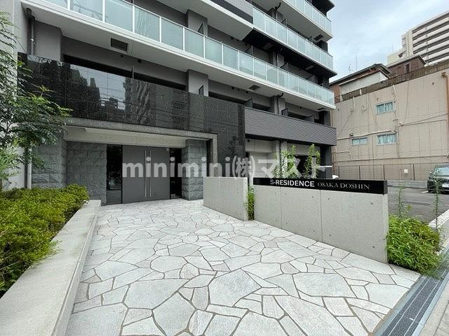 S-RESIDENCE大阪同心のエントランス