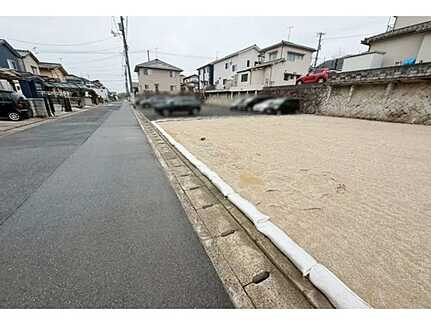 安佐南区高取南２丁目の前面道路含む現地写真