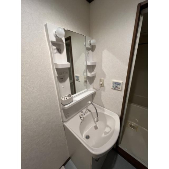 【洗面所】