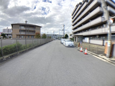 【外観】 | シャルマンフジ泉北深井 | 【南東向き日当たり良好】たっぷりの陽光に包まれる明るい住まいに気持ちも明るくなりますね♪