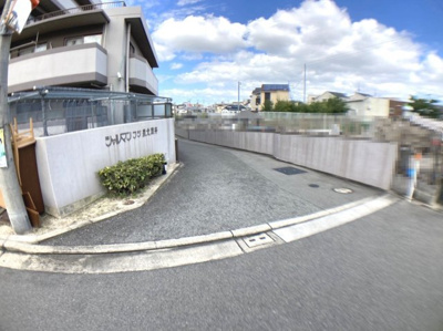  | シャルマンフジ泉北深井 | 令和元年８月に洗面台新調しております！洗面室へはキッチンからと廊下からの２方向から出入りできるので、家事の効率も上がりますね！