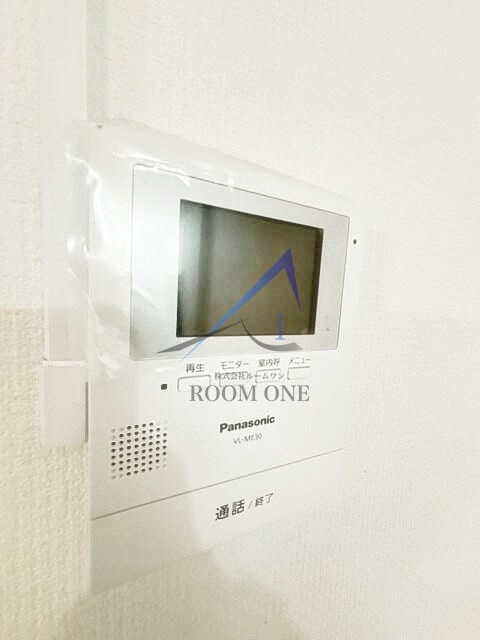 メゾン市川のセキュリティ|モニター付きインターホンです。