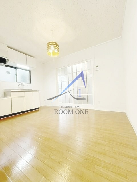 メゾン市川の居間・リビング|洋室のお部屋です。