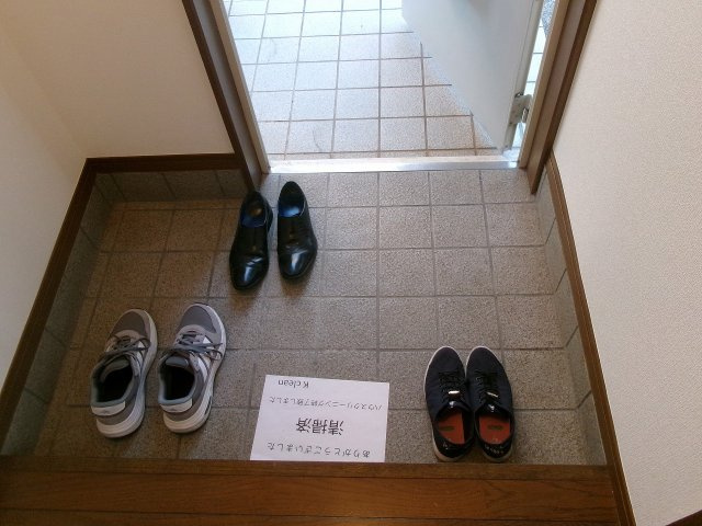 梶本ハイツの玄関