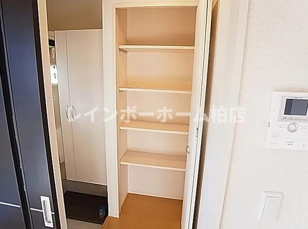 仲介手数料（賃料の1.10ヵ月）の50％OFF対象物件！の収納|小物を収納するのに便利です