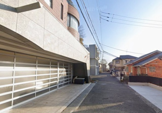 【前面道路含む現地写真】 | 東灘区森北町７丁目　中古戸建 | 森北町どんぐりバス　駐車場下停まで徒歩3分
