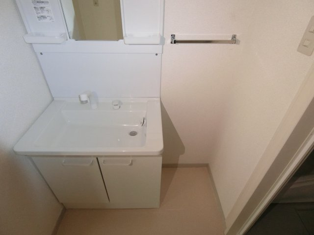 ユーコート新丸子Ⅱの洗面所|他のお部屋の参考写真となります。