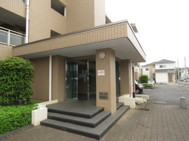 Repos的場壱番館のエントランス