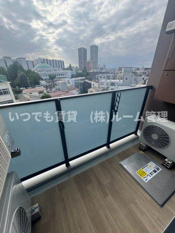 ロイジェント戸越銀座のバルコニー