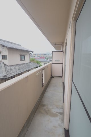 広島市安佐南区大町東２丁目の賃貸マンションのバルコニー