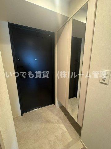 ロイジェント戸越銀座の玄関