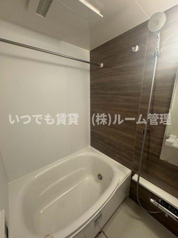 ロイジェント戸越銀座の浴室
