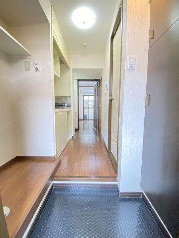 尼崎市南塚口町８丁目のアパートの玄関|きれいな玄関です