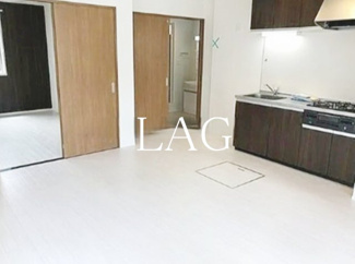 【居間・リビング】 | ラフルールドゥサクラ | 洋室のお部屋です。
