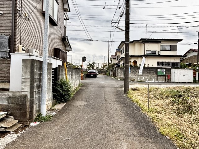 【前面道路含む現地写真】の画像