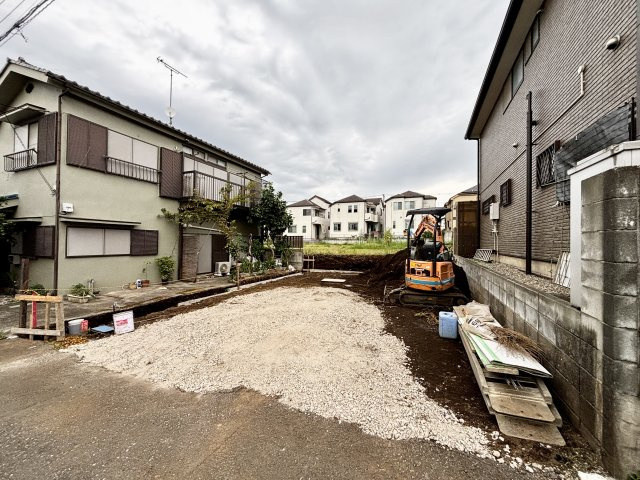【前面道路含む現地写真】の画像
