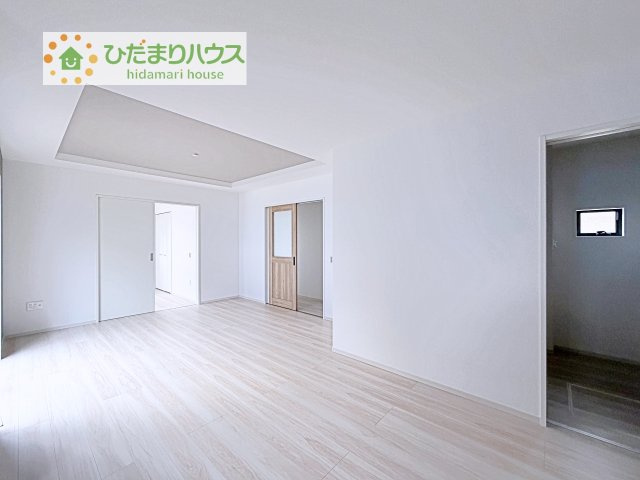 【居間・リビング】 | 取手市井野8期　新築戸建　1号棟 | 家族団らんの時間も増えそうなくつろぎのLDK☆