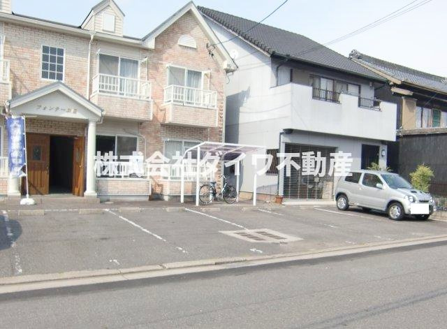 フォンテーヌⅡの駐車場