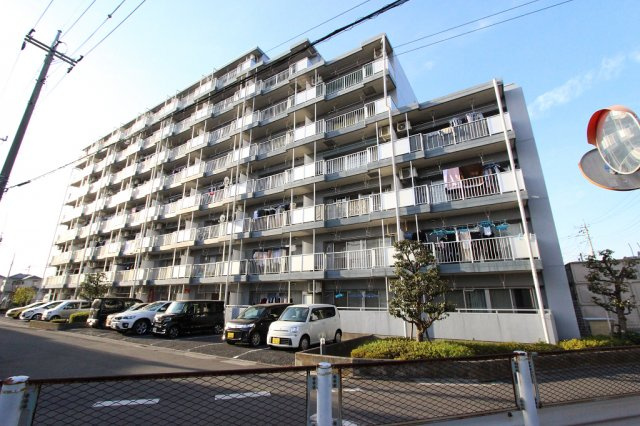 エクレール八潮の外観|外観は落ち着いています