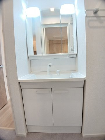 カーサ　ノービレの洗面所|忙しい朝には欠かせない洗面所です