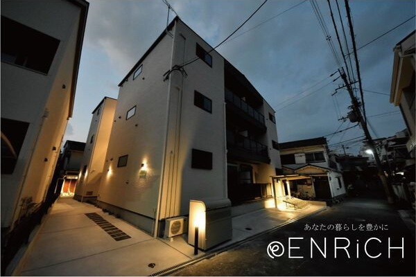 アバンティオ小阪の外観