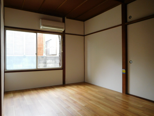 中屋荘の居間・リビング