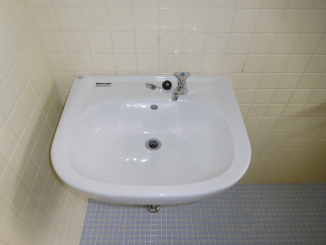 中屋荘の洗面所