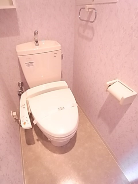 尼崎市立花町２丁目のアパートのトイレ|トイレもきれいです