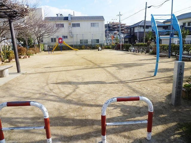 グリーンヒル朝霧の周辺|朝霧ポプラ公園まで450m