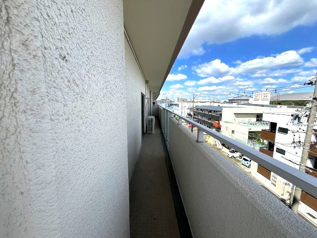 シャルマンコーポ北頭の展望|2面バルコニーにつき通風良好！