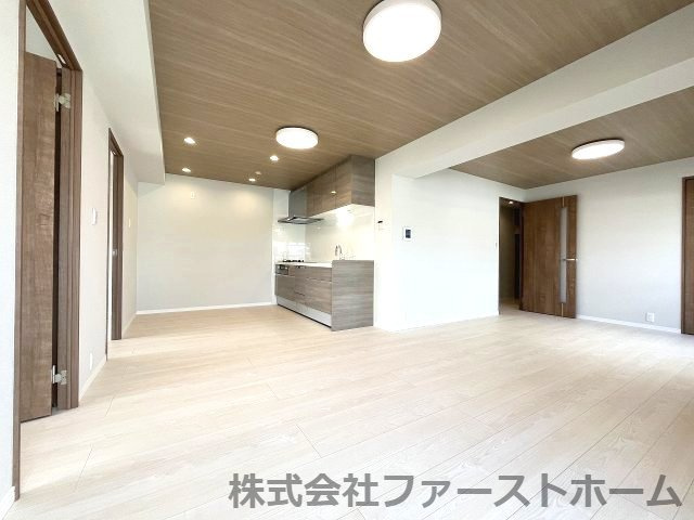 シャルマンコーポ北頭の居間・リビング|LDKは程よい広さのため心地よい距離感を生み出します！
