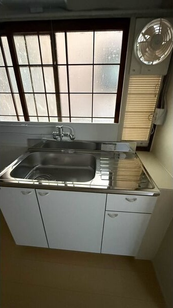 浜田町戸建アパートメントのキッチン