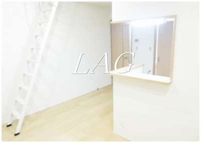 【居間・リビング】 | カーサ中町 | 洋室のお部屋です。