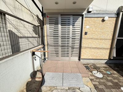【玄関】 | 西ノ京西月光町戸建(事業用)